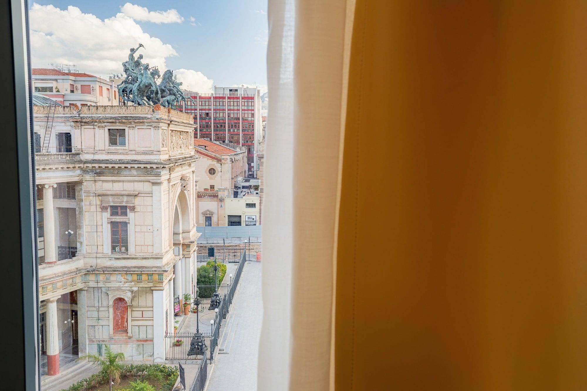 Hotel Politeama Palermo Kültér fotó